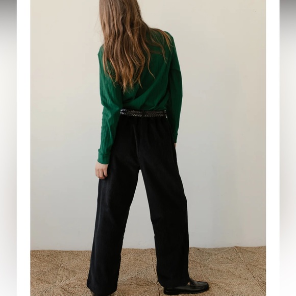 DONNI. Cord pleated trouser in jet - Picture 5 of 5